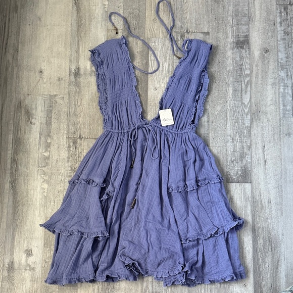 Free People Dresses & Skirts - Lavender Ruffled Smock Dress with Tie Front